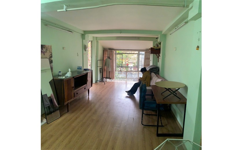Cho thuê căn hộ tập thể ngõ 3 Tạ Quang Bửu, 6.5 triệu 55m2, Full đồ vào ngay